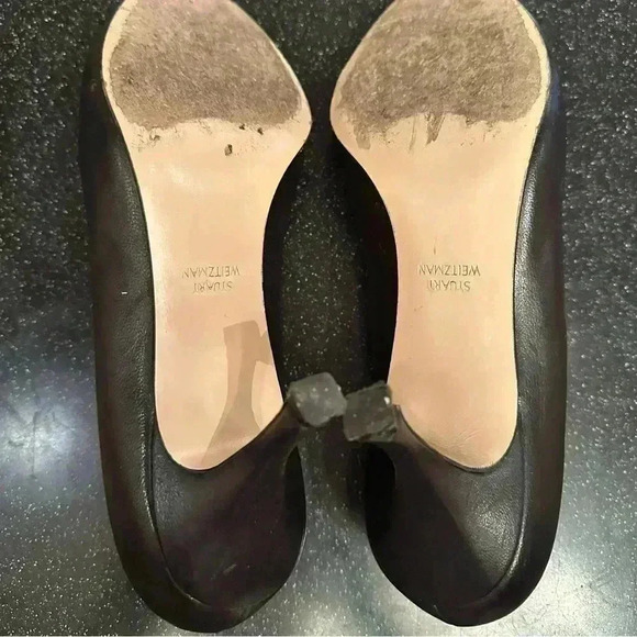 Stuart Weitzman leather black pumps with golden detail - Picture 5 of 8